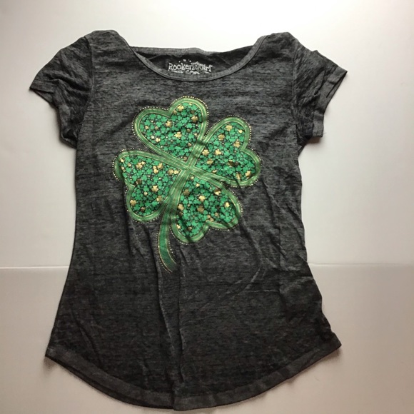 4/$16 🍀 Four Leaf Clover Tee Girls M - Picture 2 of 4